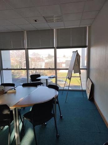 Bureau Vente 79180 CHAURAY