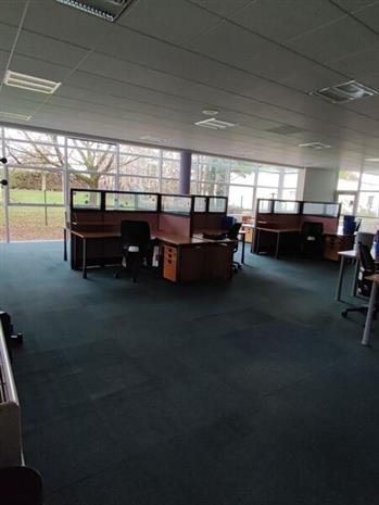 Bureau Vente 79180 CHAURAY