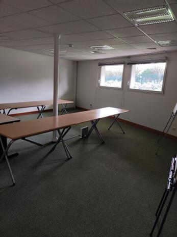 Bureau Vente 79180 CHAURAY