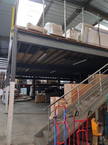 Local d'activités Location 79000 BESSINES