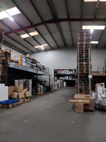 Local d'activités Location 79000 BESSINES