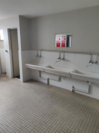 Local d'activités Location 79000 BESSINES