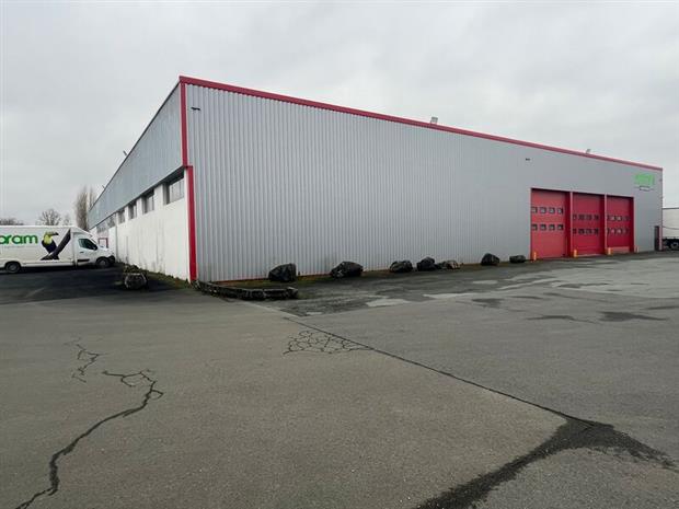 Local d'activités Vente/Location 79000 BESSINES