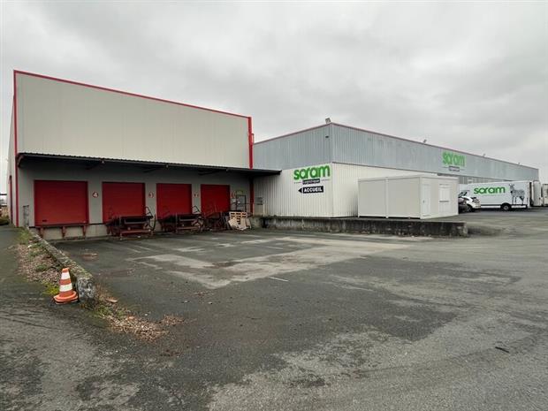 Local d'activités Vente/Location 79000 BESSINES