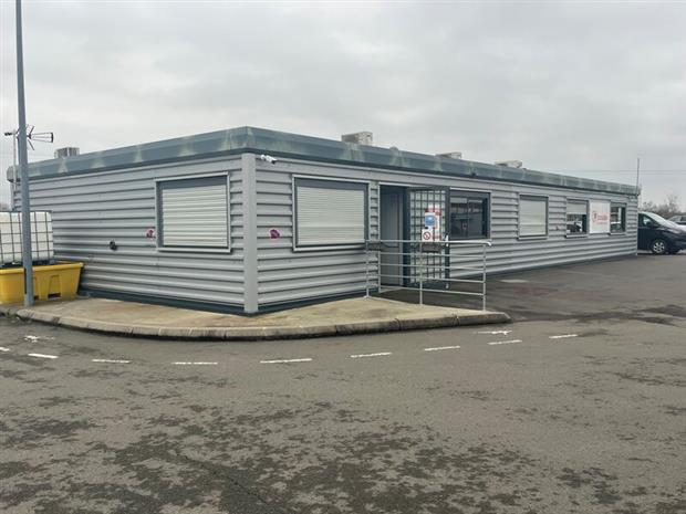 Local d'activités Vente/Location 79000 BESSINES