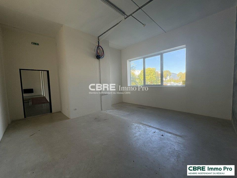 Commerce Location 86360 CHASSENEUIL DU POITOU