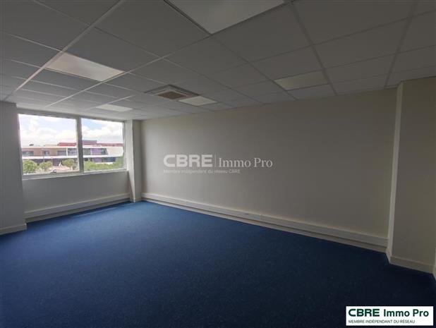 Bureau Location 86280 SAINT BENOIT