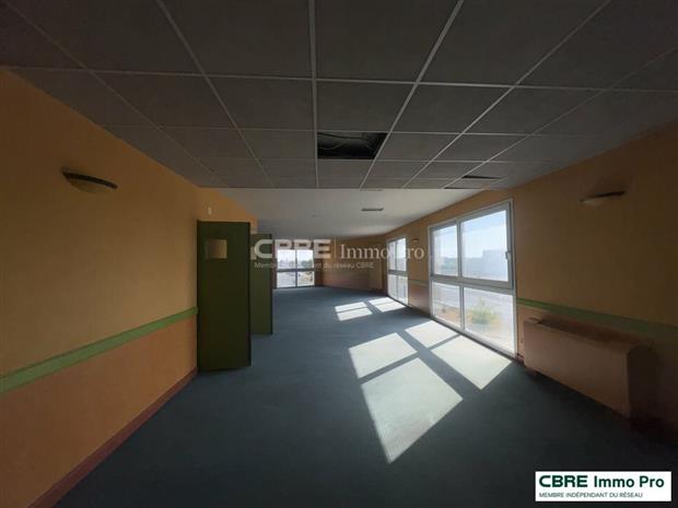 Bureau Vente 86360 CHASSENEUIL-DU-POITOU