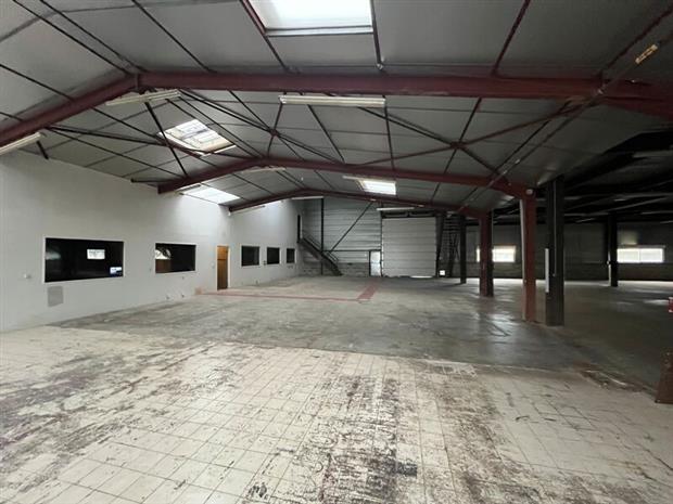 Local d'activités Vente 86360 CHASSENEUIL DU POITOU