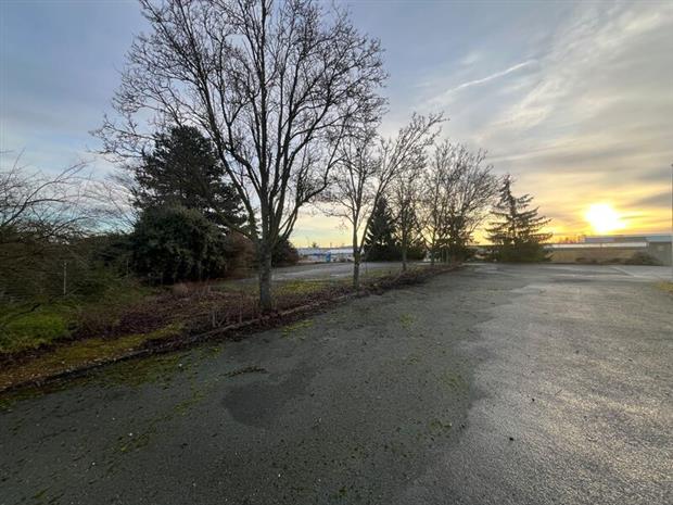 Local d'activités Location 86360 CHASSENEUIL DU POITOU