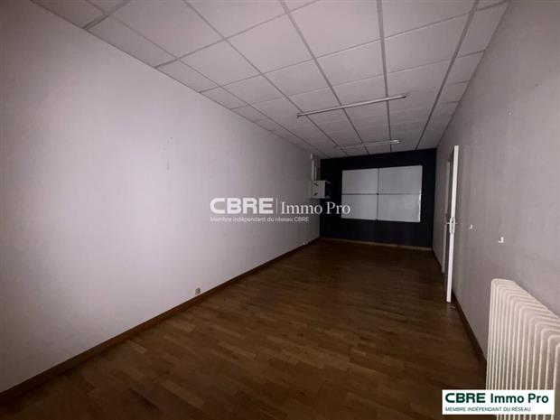 Commerce Location 86000 POITIERS