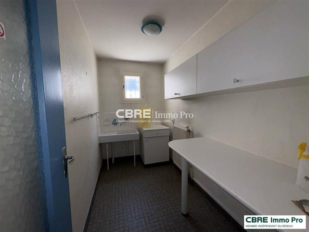 Bureau Location 86280 SAINT BENOIT