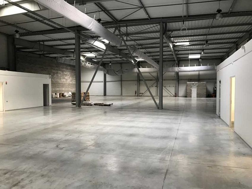 Local d'activités Vente 86360 CHASSENEUIL DU POITOU