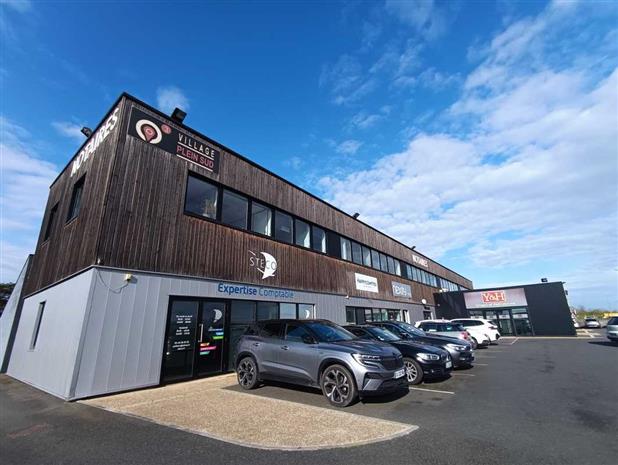 Commerce Location 86000 POITIERS