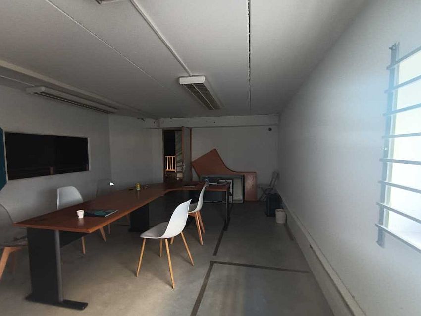 Commerce Location 86000 POITIERS