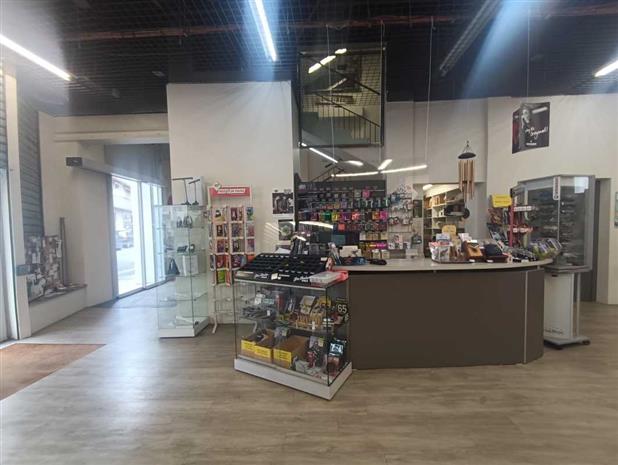 Commerce Location 86000 POITIERS 12 RUE HENRI PÉTONNET
