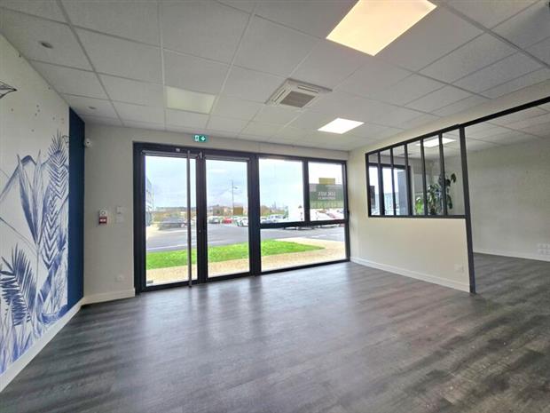 Bureau Location 86580 BIARD