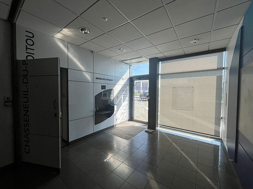 Commerce Location 86360 CHASSENEUIL DU POITOU