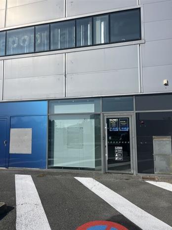 Commerce Location 86360 CHASSENEUIL DU POITOU