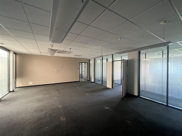 Commerce Location 86360 CHASSENEUIL DU POITOU