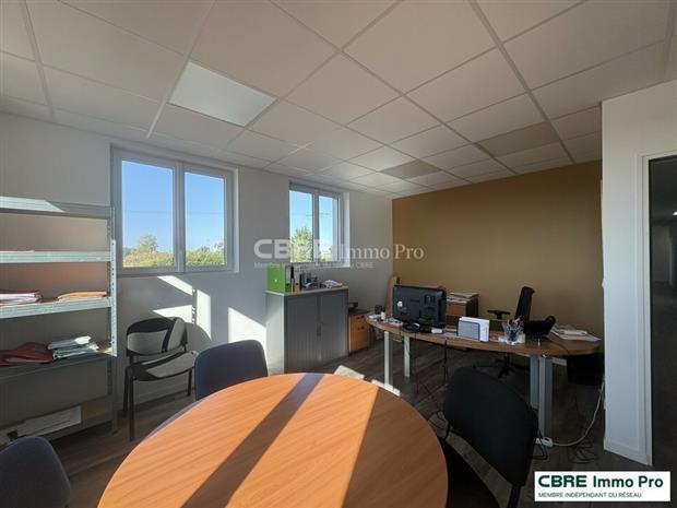 Bureau Location 86130 DISSAY