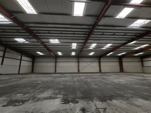 Local d'activités Vente 86240 LIGUGE