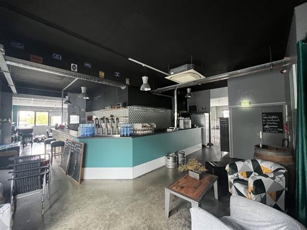 Commerce Location 86000 POITIERS