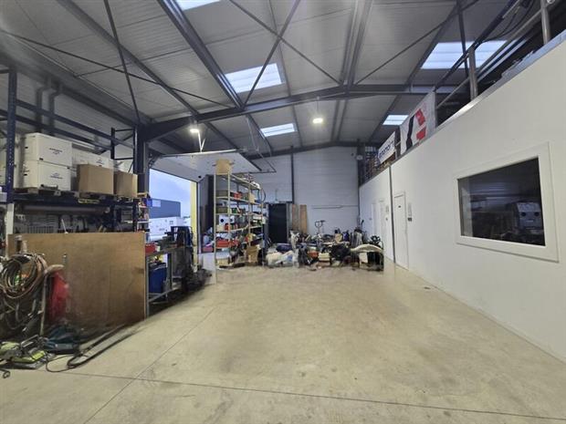 Local d'activités Location 86190 VOUILLE