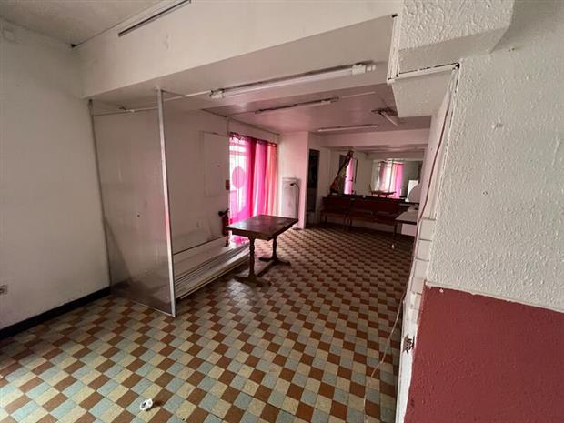 Commerce Location 86280 SAINT BENOIT