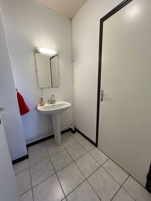Bureau Location 86240 FONTAINE LE COMTE