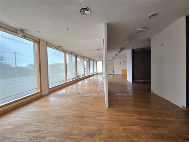 Commerce Location 86360 CHASSENEUIL DU POITOU