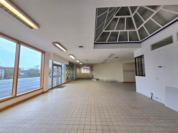 Commerce Vente 86360 CHASSENEUIL DU POITOU