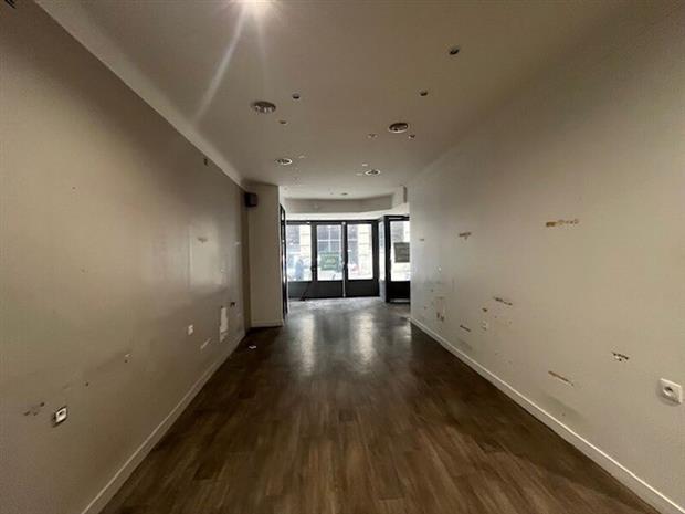 Commerce Location 86000 POITIERS