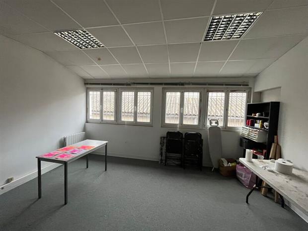 Local d'activités Location 86000 POITIERS