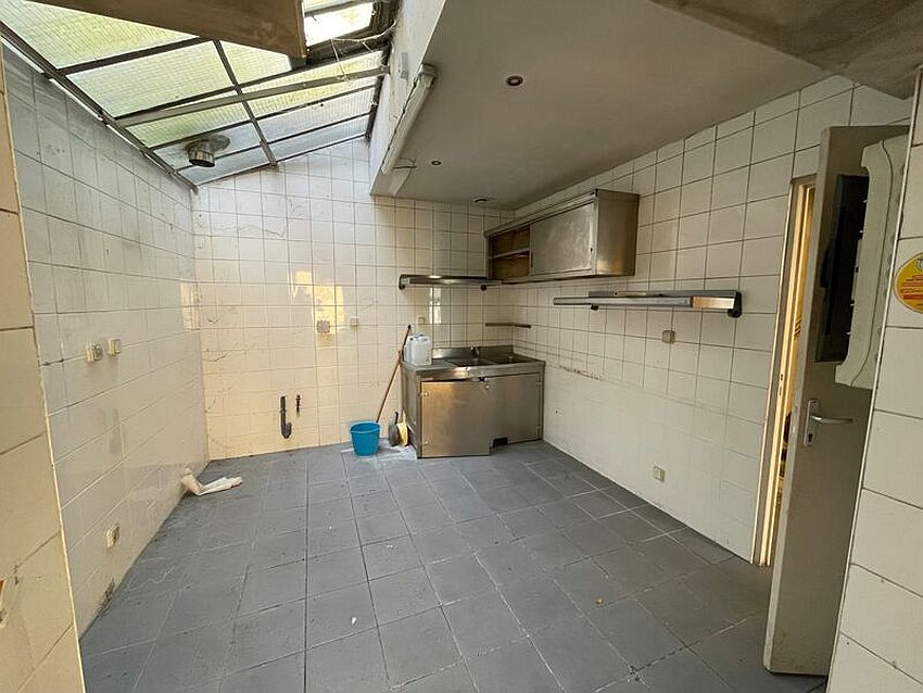 Commerce Location 86000 POITIERS