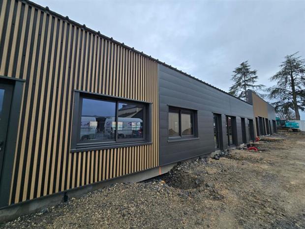 Commerce Location 86800 SAINT JULIEN L'ARS