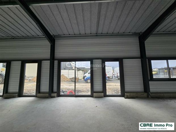 Commerce Location 86800 SAINT-JULIEN-L'ARS