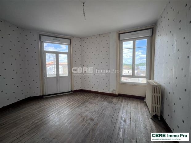 Bureau Vente 86400 CIVRAY