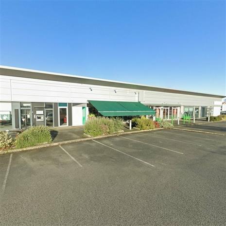 Commerce Location 86000 POITIERS