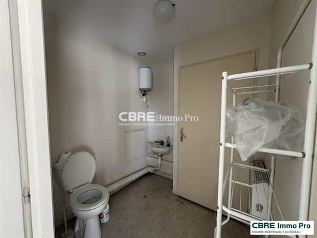Commerce Location 86000 POITIERS