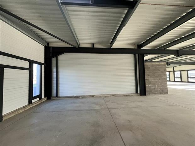Commerce Location 86000 POITIERS