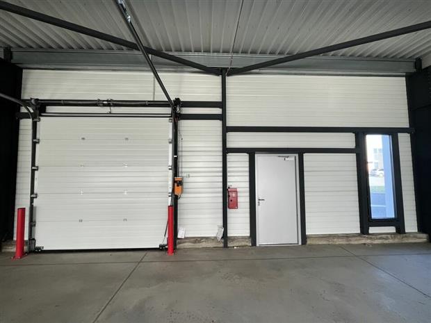 Commerce Location 86000 POITIERS