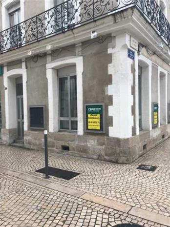 Commerce Location 86000 POITIERS