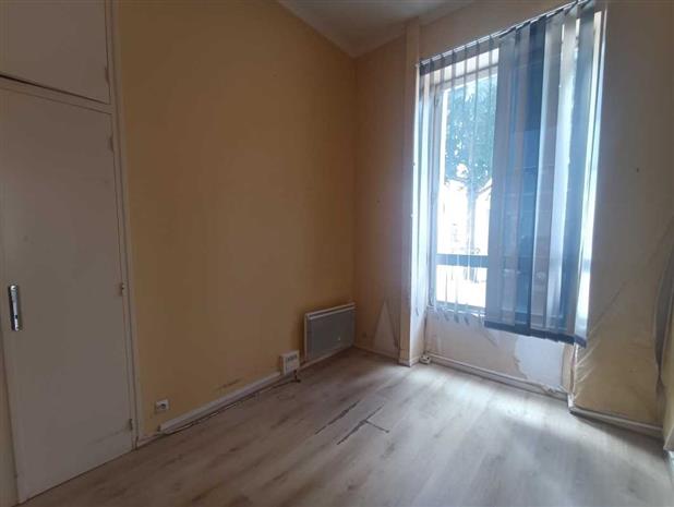 Commerce Location 86000 POITIERS