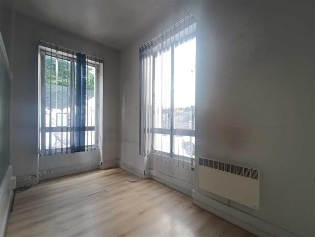 Commerce Location 86000 POITIERS