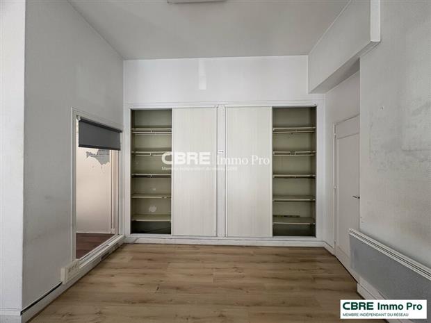 Commerce Location 86000 POITIERS