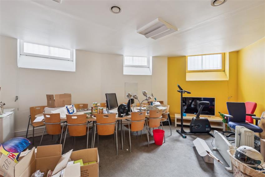 Bureau Location 75008 PARIS 83 RUE DE MONCEAU