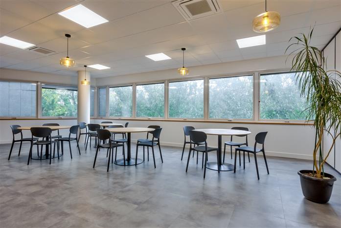 Local d'activités Location 91080 COURCOURONNES