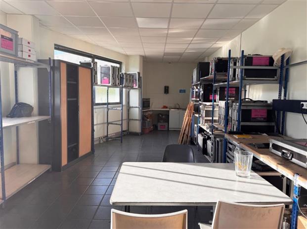 Local d'activités Vente/Location 78190 TRAPPES