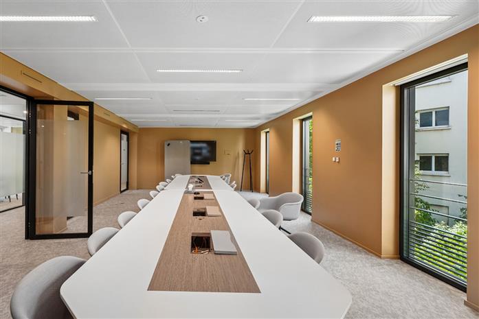 Bureau Location 92110 CLICHY 1-5 RUE DU 8 MAI 1945